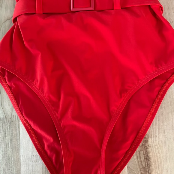 Skinny Dippers Jelly Beans Cinched Waist One-Piece Swimsuit. Red, size medium - Picture 5 of 14